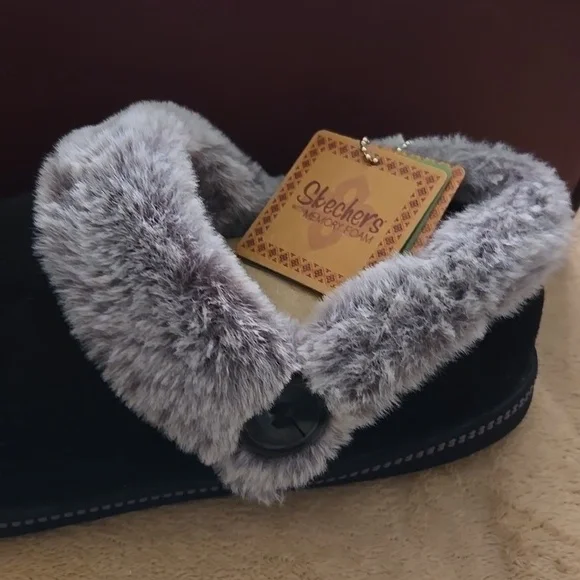 SKECHERS Cozy Campfire Slippers - Picture 4 of 9
